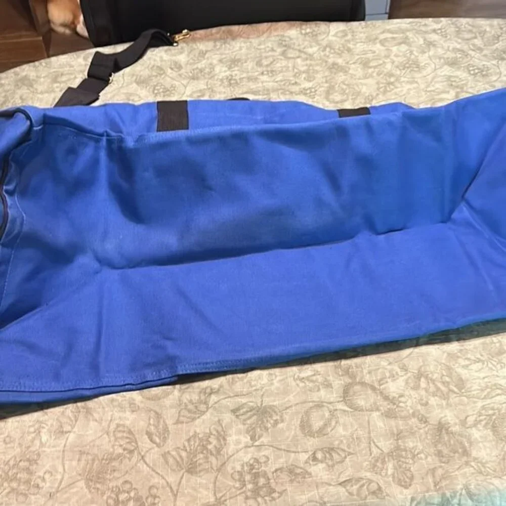High Sierra Blue Canvas Duffle Bag With Black Straps & Zipper Closure - Picture 5 of 5